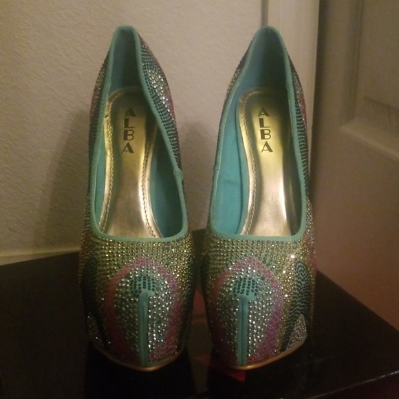 Mint Stiletto Heel - Picture 2 of 4